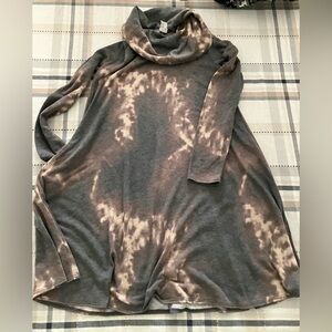 Boutique women’s style size small tunic dress with pockets worn once